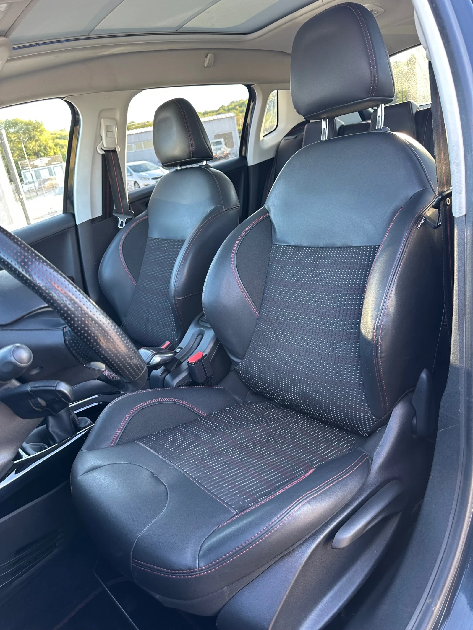 Peugeot 2008 1.2i 110hp GT LINE PANORAMA APPLE CARPLAY EURO6 | Mobile.bg — изображение 11