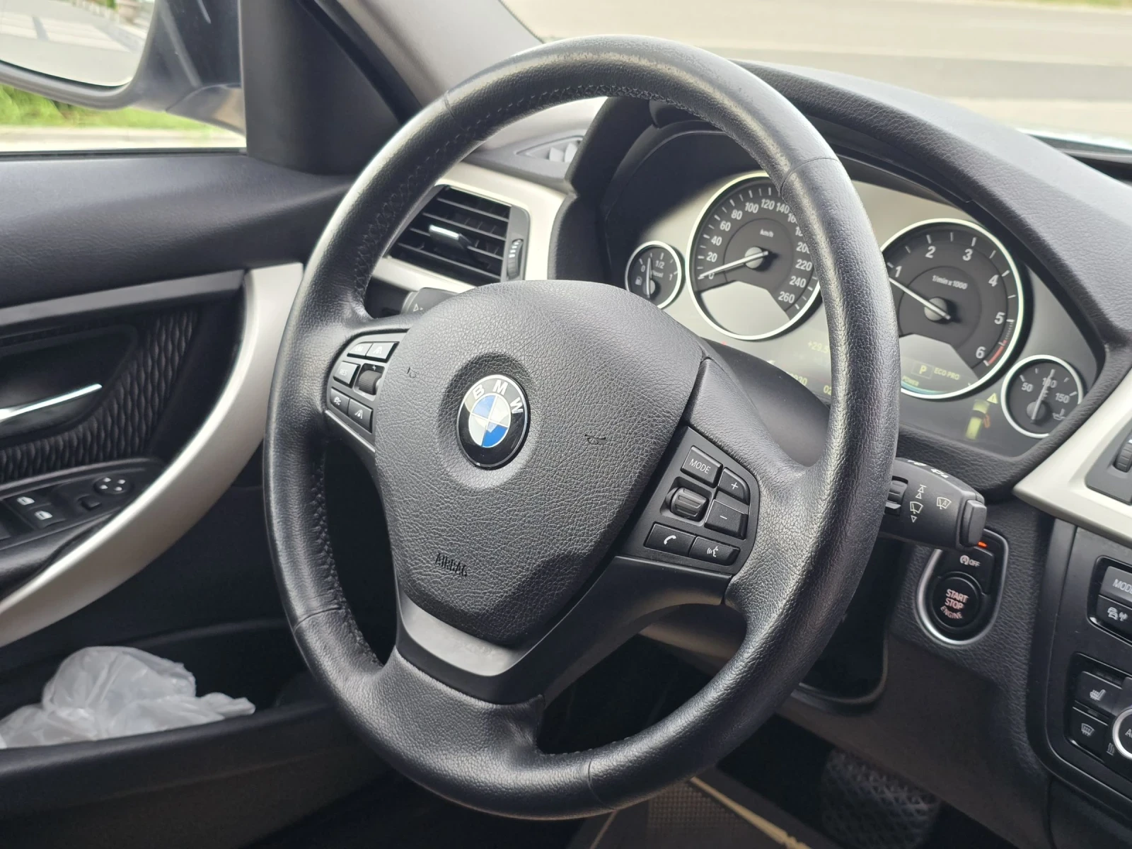 BMW 320 2.0D/AVTOMAT/XSENON/NAVI/KAMERA/DISTRONIK | Mobile.bg   14