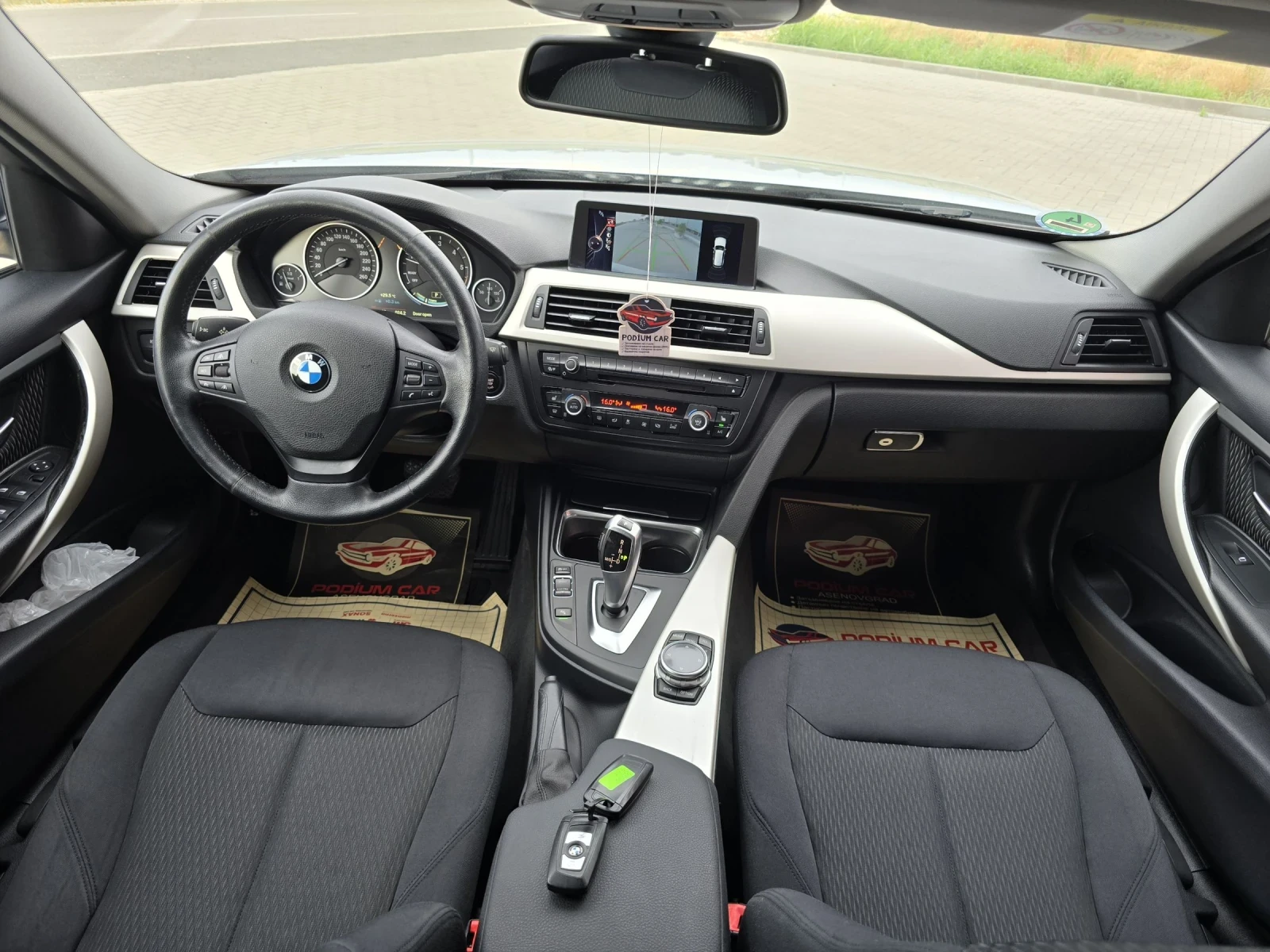 BMW 320 2.0D/AVTOMAT/XSENON/NAVI/KAMERA/DISTRONIK - изображение 10