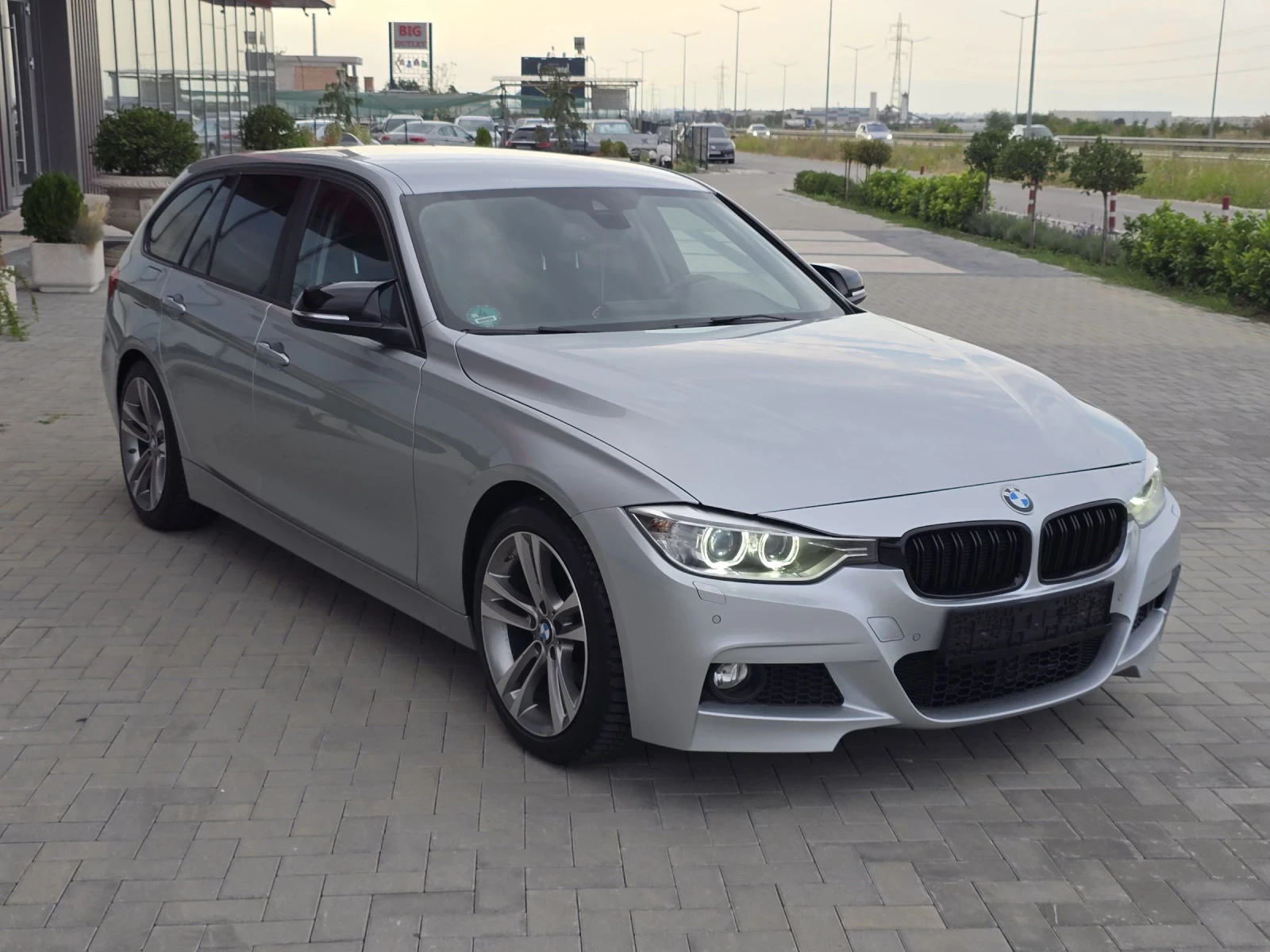BMW 320 2.0D/AVTOMAT/XSENON/NAVI/KAMERA/DISTRONIK - изображение 3