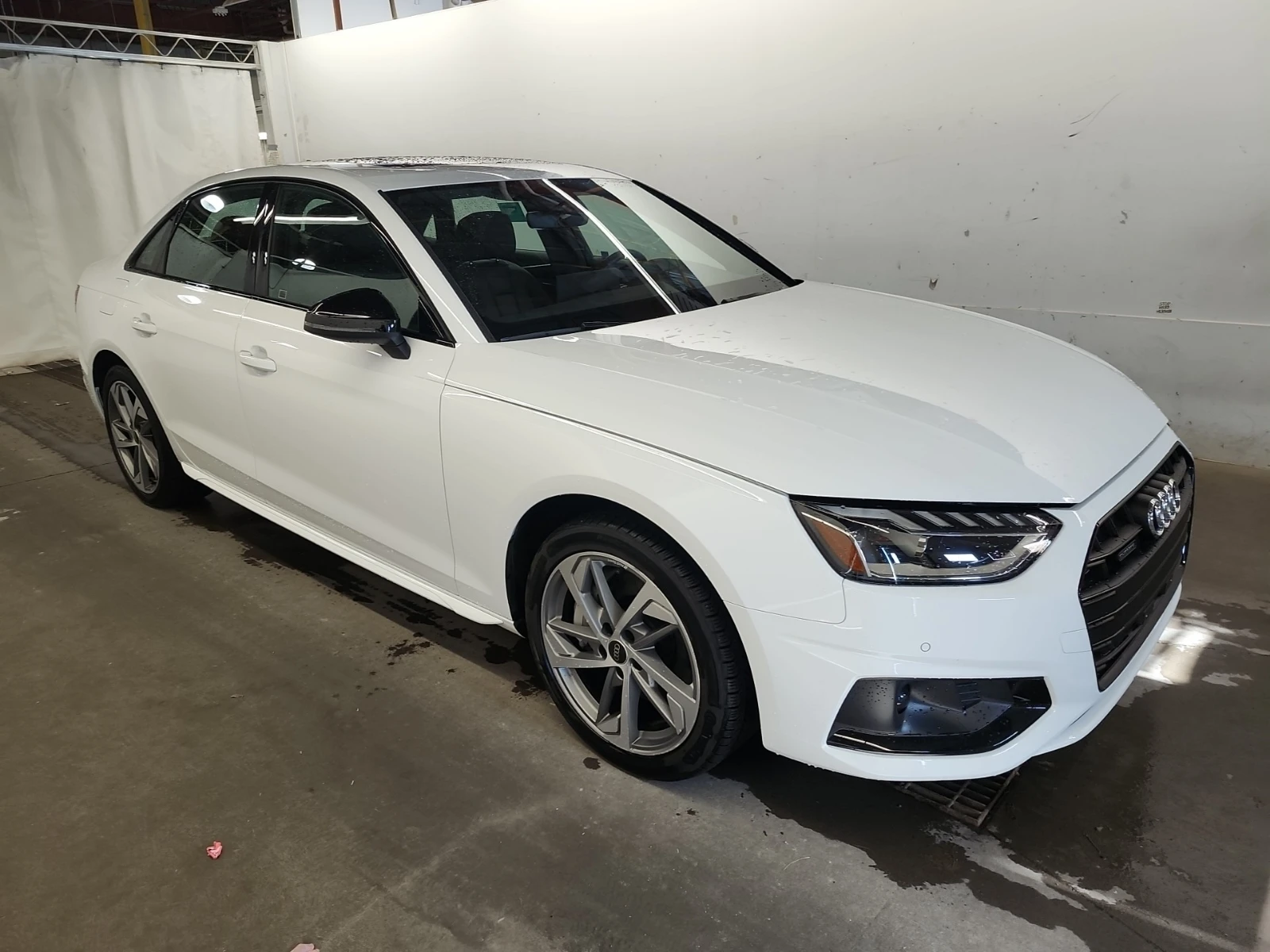 Audi A4 * CARFAX *    | Mobile.bg   1
