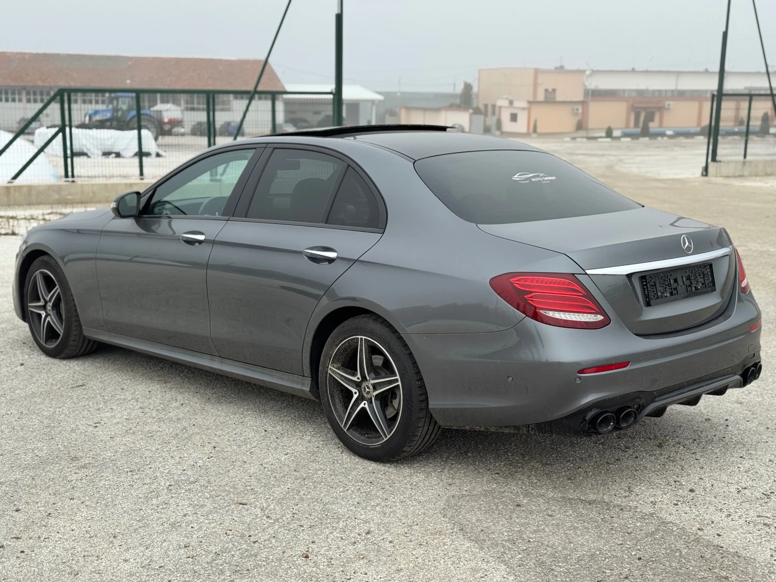 Mercedes-Benz E 220 D 4Matic AMG - изображение 4