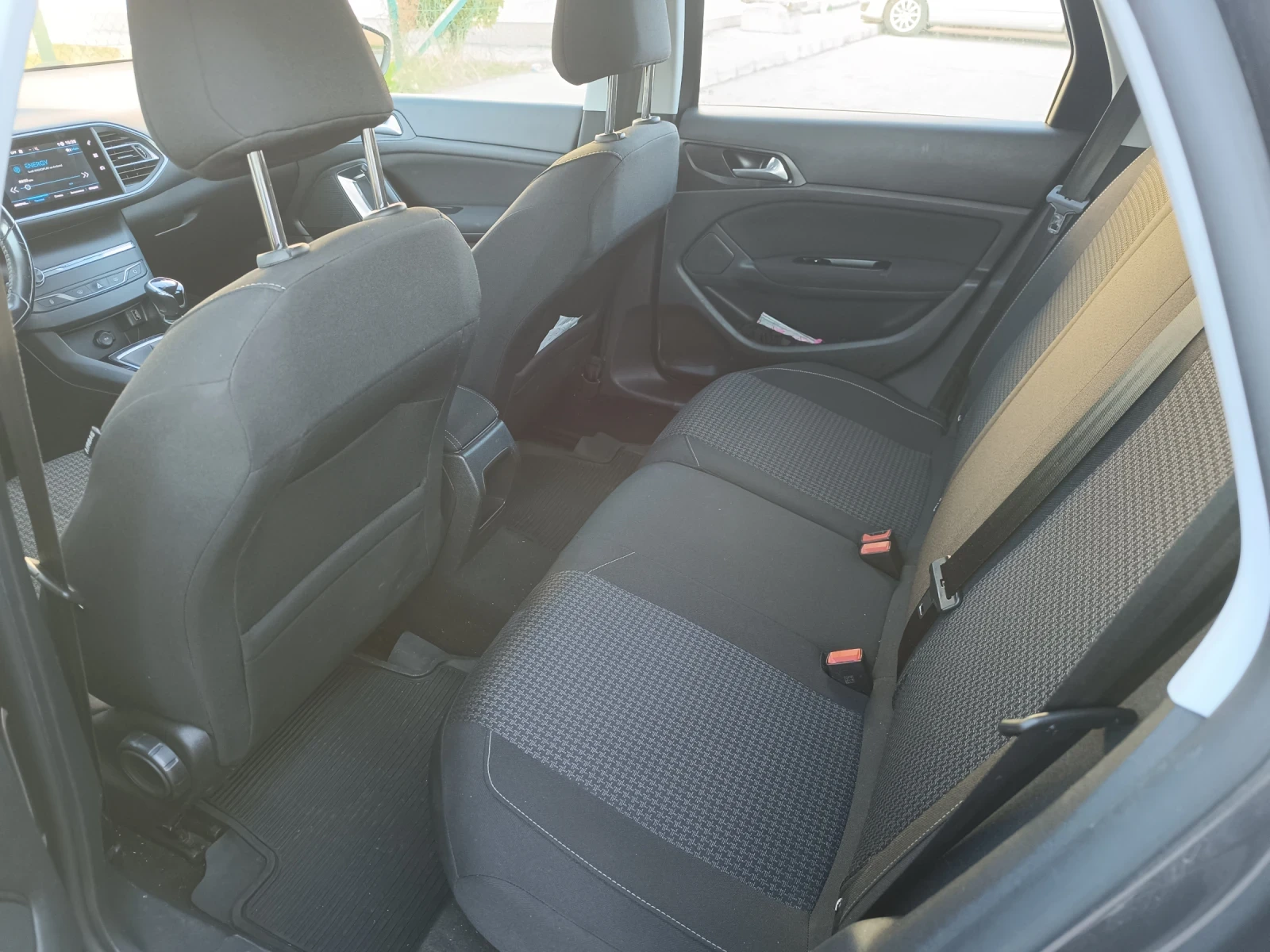 Peugeot 308  - изображение 9