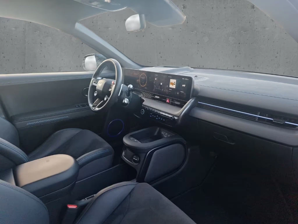 Hyundai Ioniq 5 N-PERFORMANCE/609HP/4WD/360/HUD/NAVI/831g, снимка 13 - Автомобили и джипове - 53609337