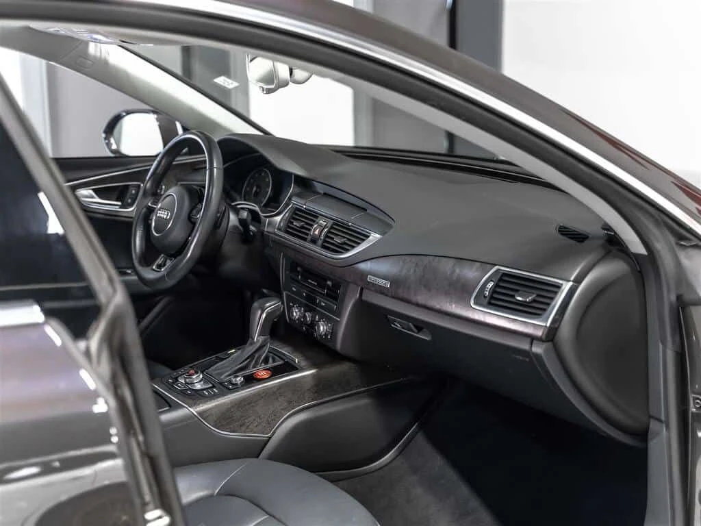 Audi A7 * PROGRESSIV| TWO SETS RIMS & TIRES| NAVI| REARCAM, снимка 10 - Автомобили и джипове - 53862607