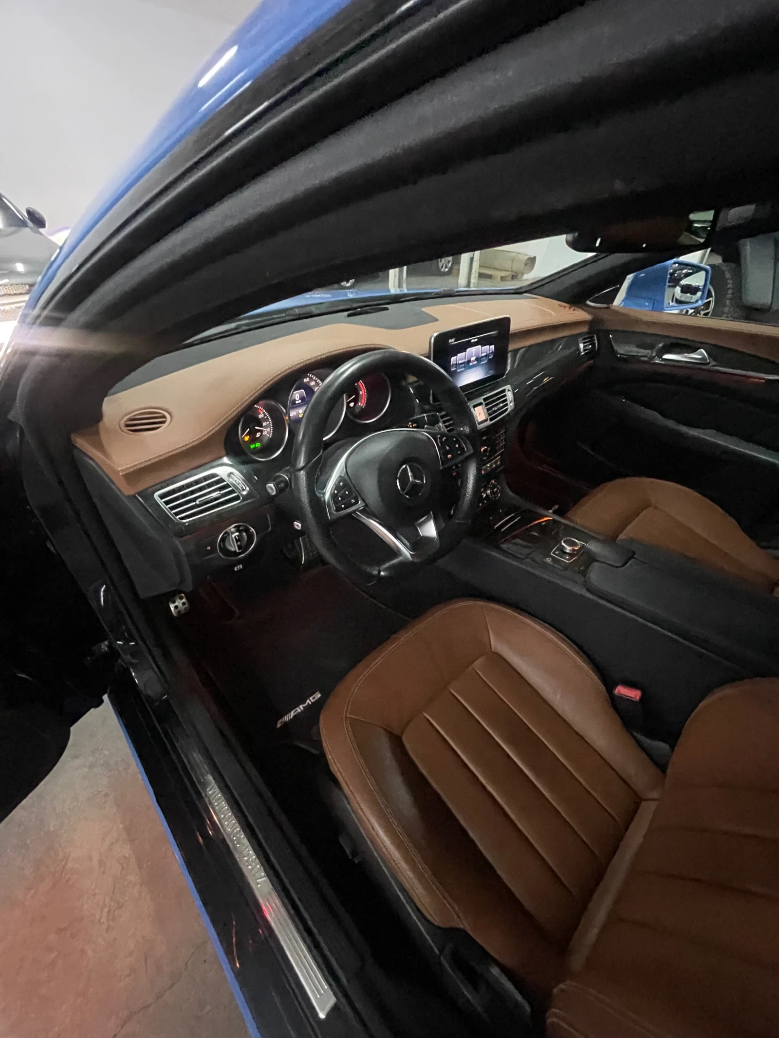 Mercedes-Benz CLS 350 CDI/AMG/4mat/harman/kardon/подгрев/Дистр/ТОП!!!, снимка 10 - Автомобили и джипове - 53953940