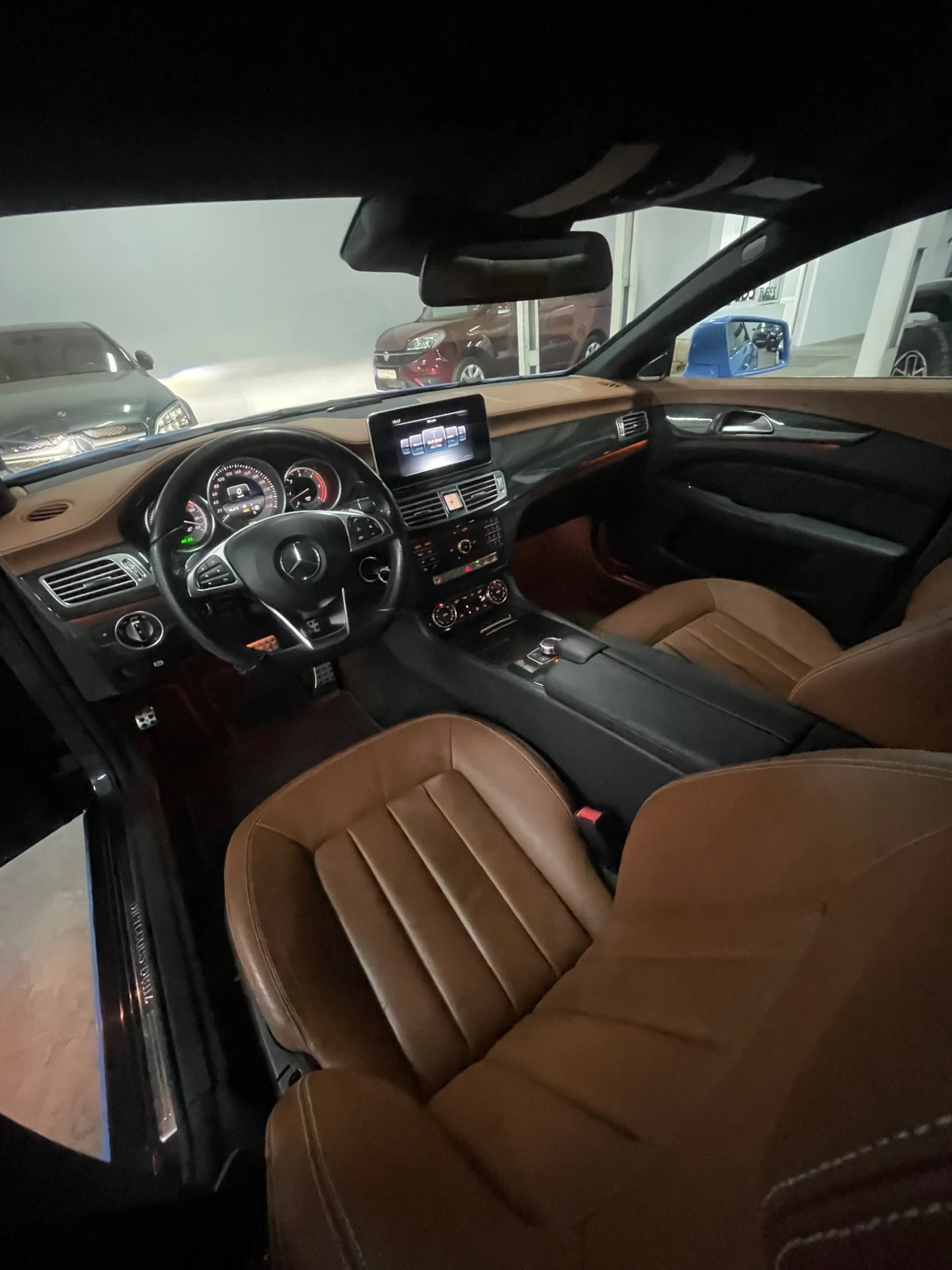 Mercedes-Benz CLS 350 CDI/AMG/4mat/harman/kardon/подгрев/Дистр/ТОП!!!, снимка 14 - Автомобили и джипове - 53953940