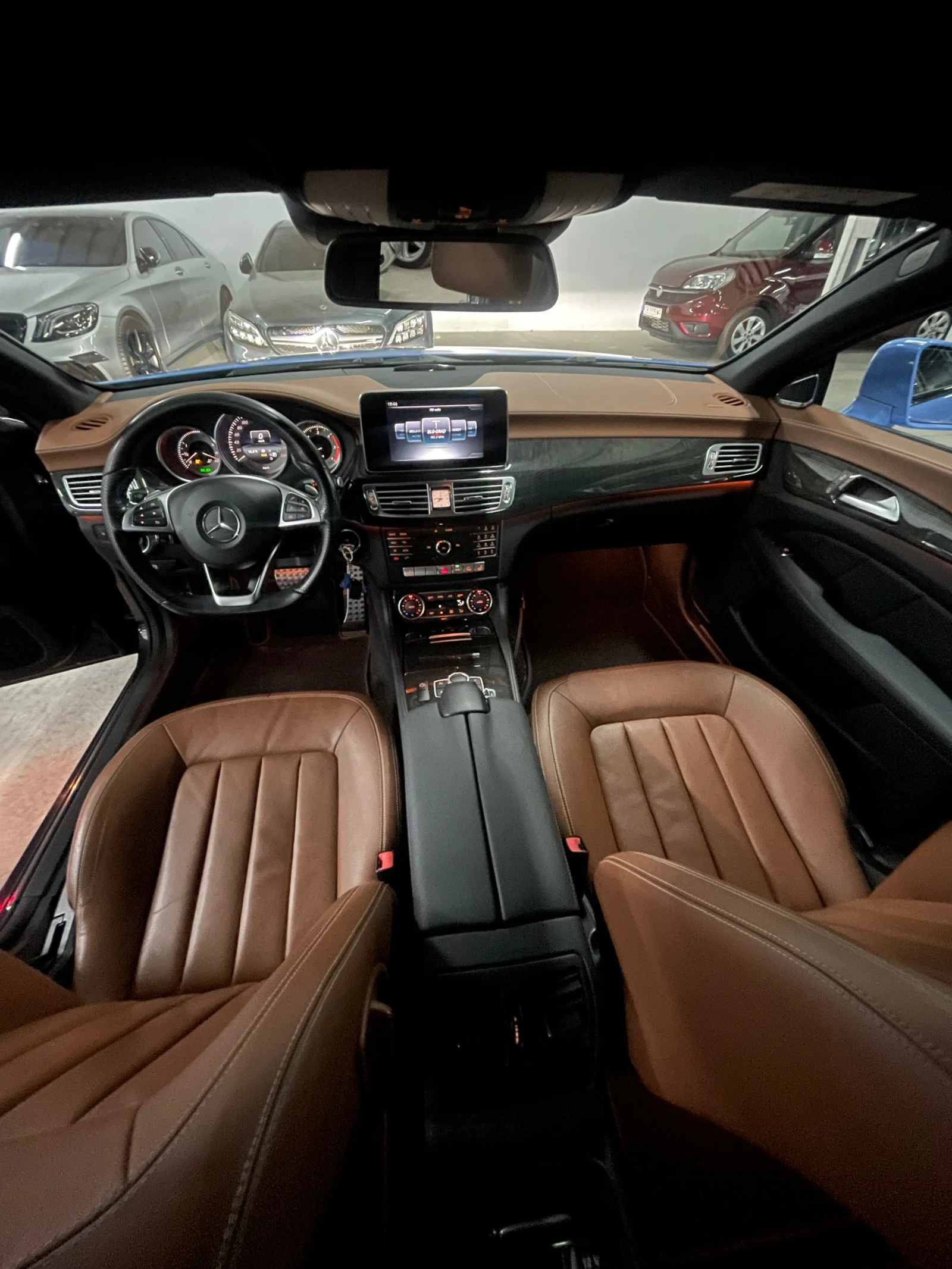 Mercedes-Benz CLS 350 CDI/AMG/4mat/harman/kardon/подгрев/Дистр/ТОП!!!, снимка 9 - Автомобили и джипове - 53953940