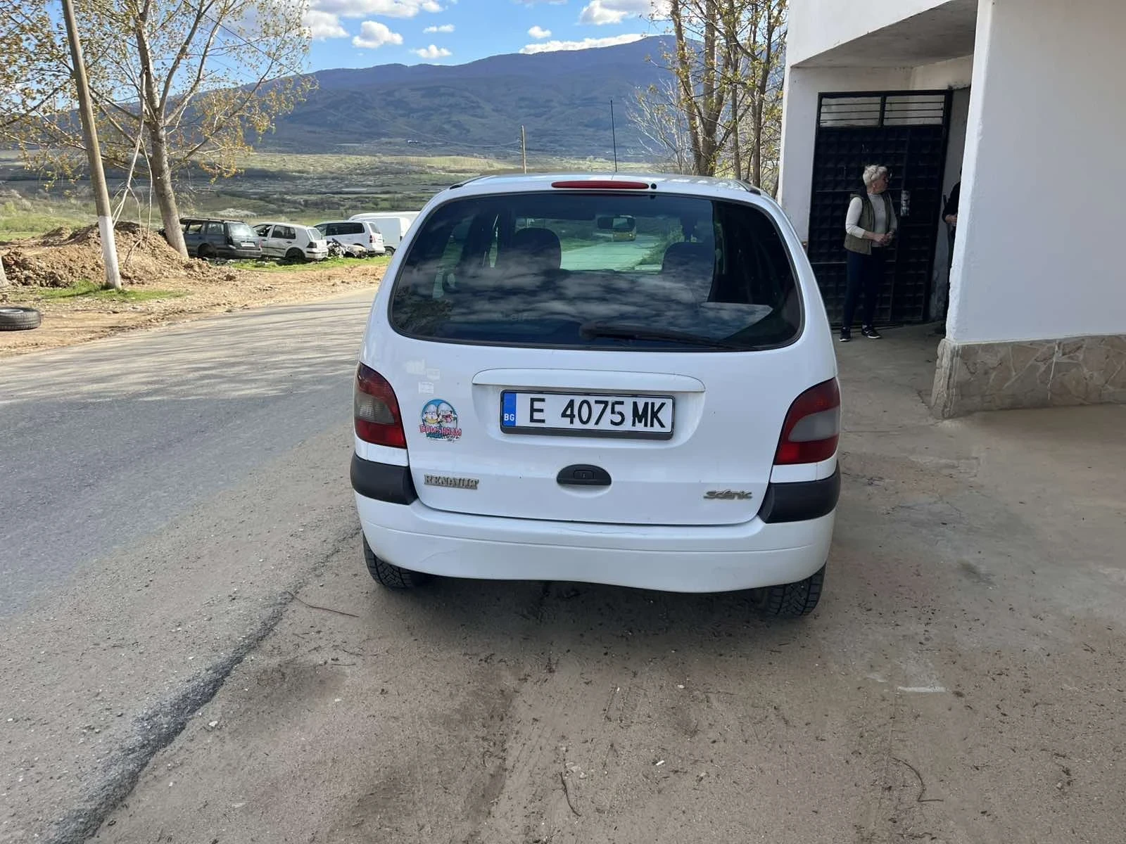 Renault Scenic, снимка 4 - Автомобили и джипове - 54032027