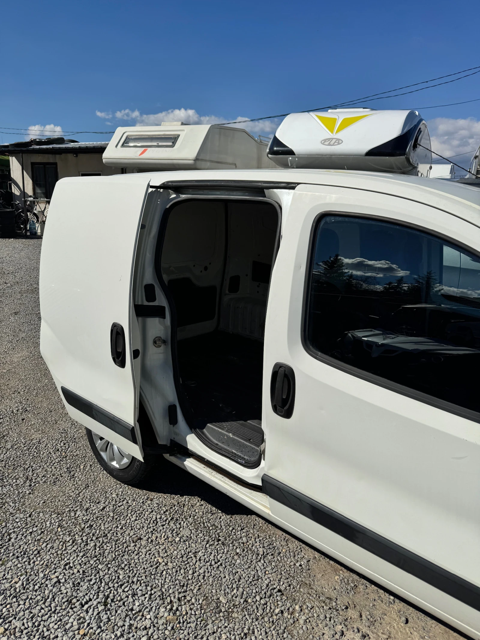 Fiat Fiorino Товарен/ Икономичен , снимка 4 - Автомобили и джипове - 54098912