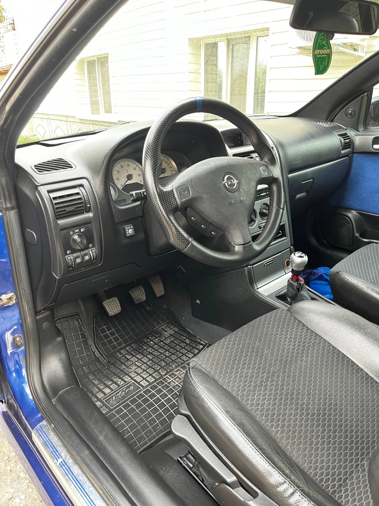 Opel Astra, снимка 10 - Автомобили и джипове - 54257807