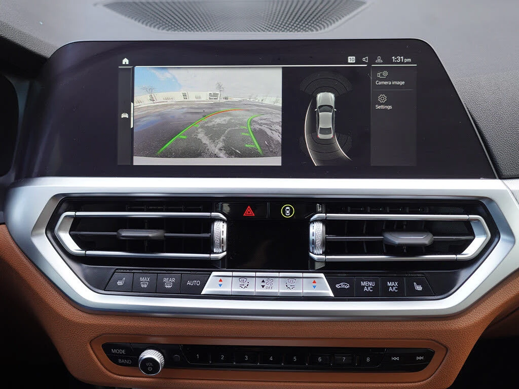 BMW 330 i xDrive AWD, снимка 11 - Автомобили и джипове - 54260551