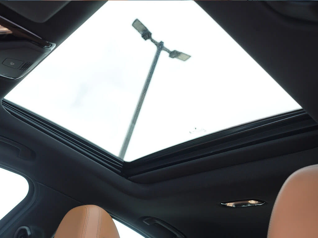 BMW 330 i xDrive AWD, снимка 15 - Автомобили и джипове - 54260551