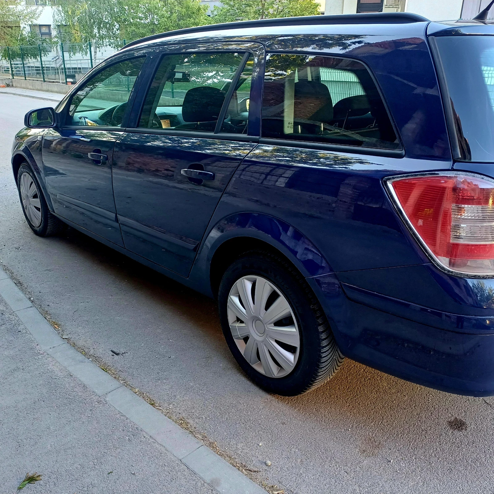 Opel Astra 1.6i, 116кс, Euro4, фейслифт, снимка 6 - Автомобили и джипове - 54316067