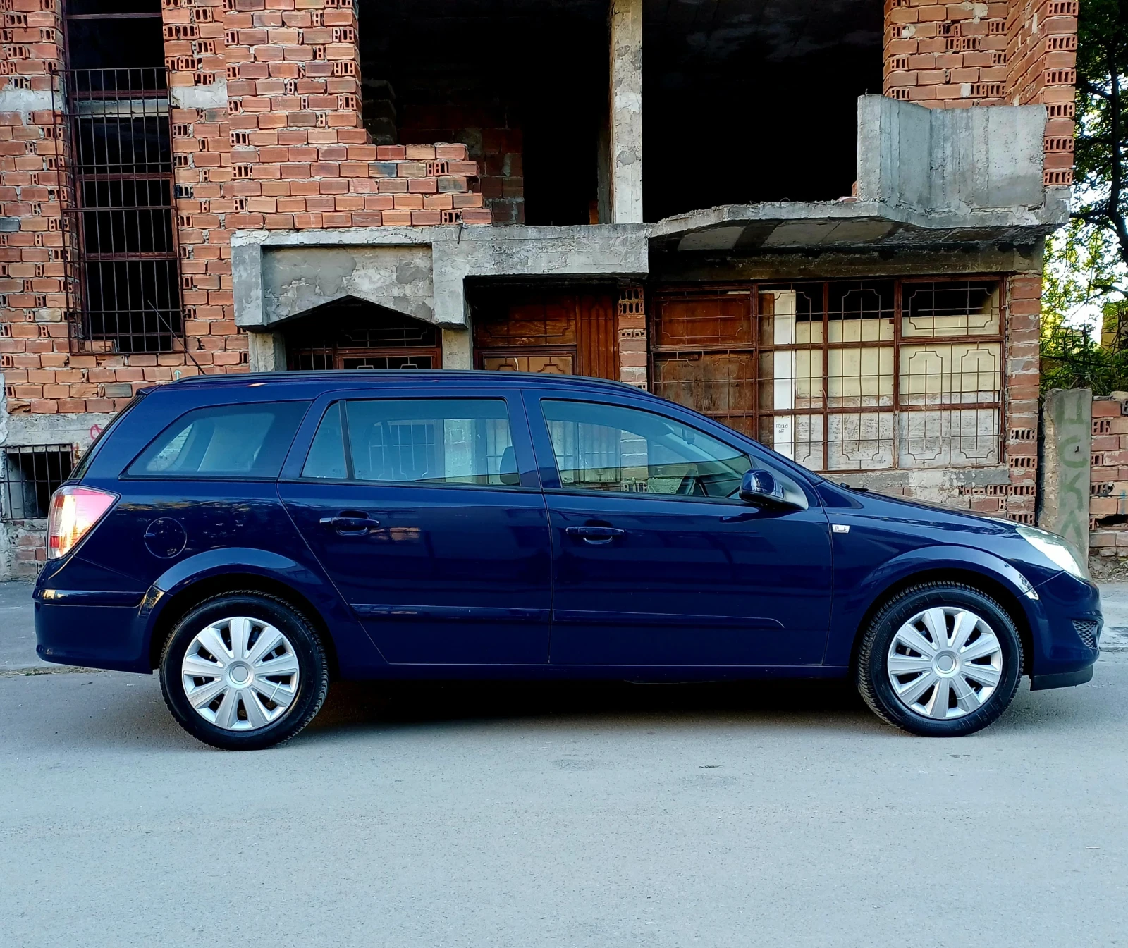 Opel Astra 1.6i, 116кс, Euro4, фейслифт, снимка 5 - Автомобили и джипове - 54316067