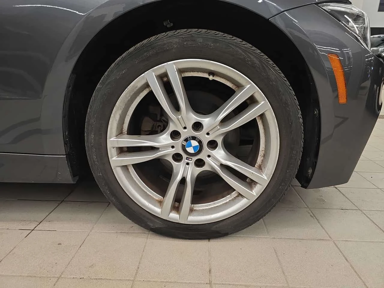 BMW 330 330i xDrive Touring  CARFAX, снимка 7 - Автомобили и джипове - 54400699