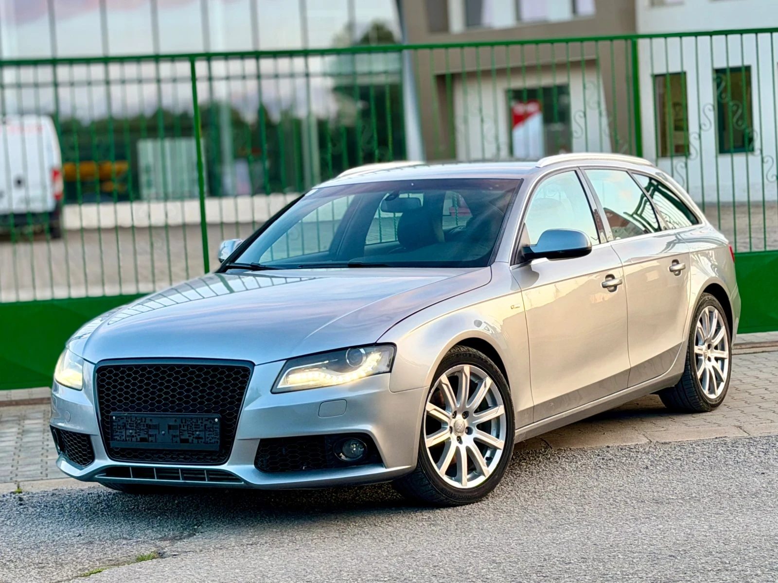 Audi A4 2.0TDi~140hp~S-LINE~NAVI