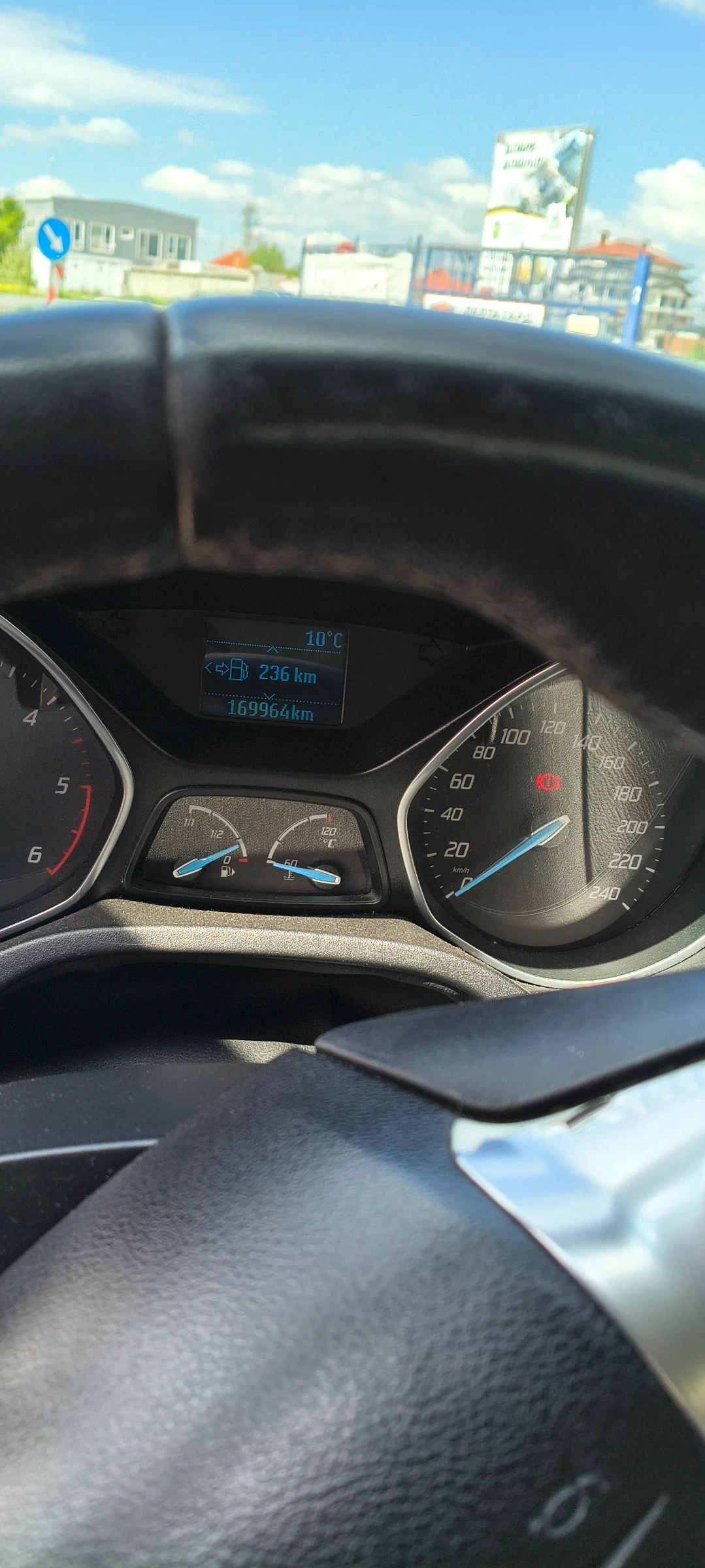 Ford Focus Седан 1.6 / 115, снимка 5 - Автомобили и джипове - 54623606