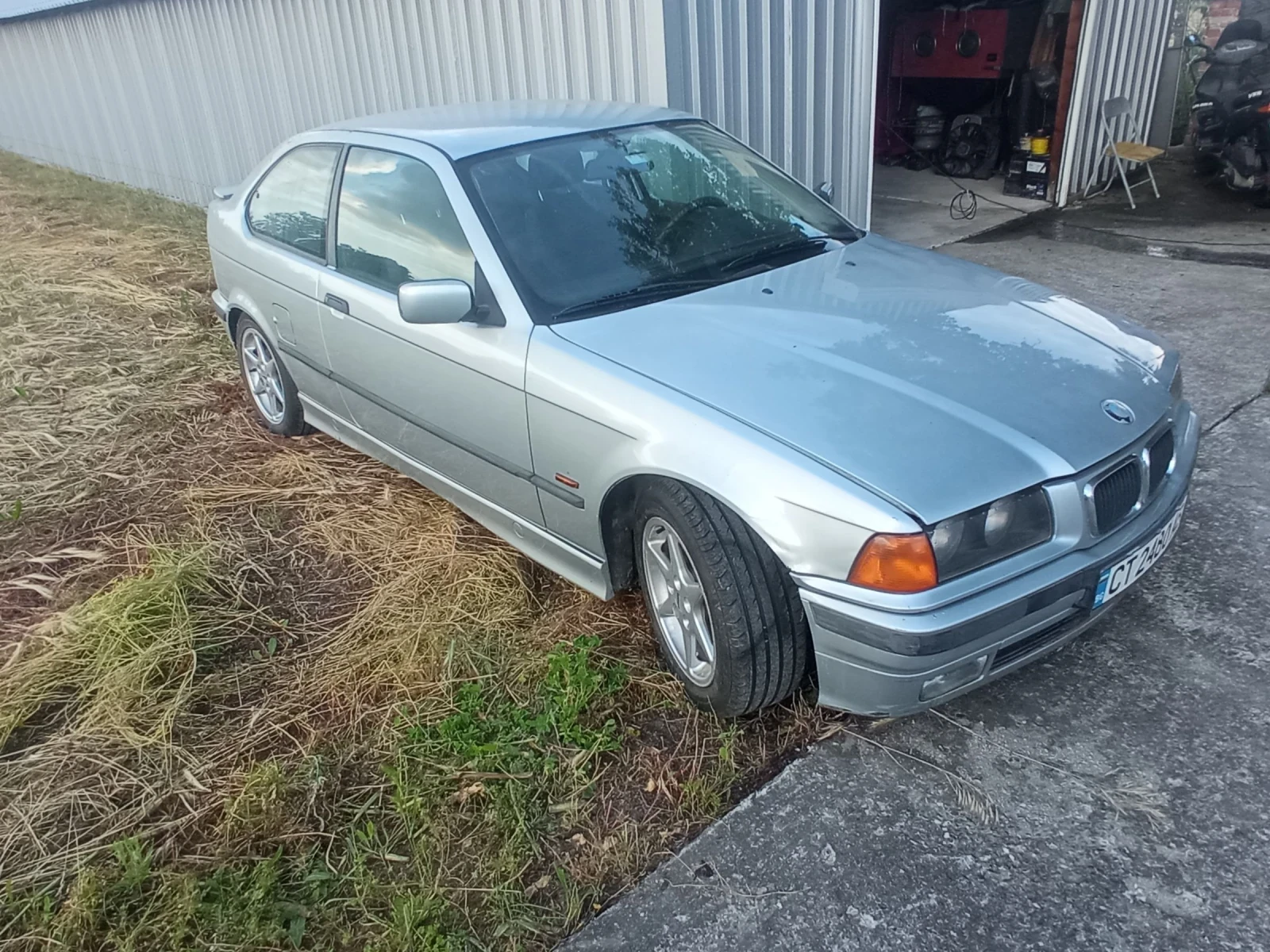 BMW 316 Компакт, снимка 3 - Автомобили и джипове - 54716946