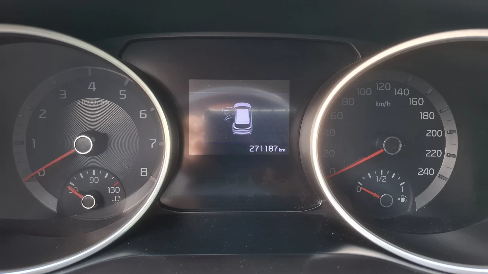 Kia Ceed Такси, снимка 5 - Автомобили и джипове - 54717832