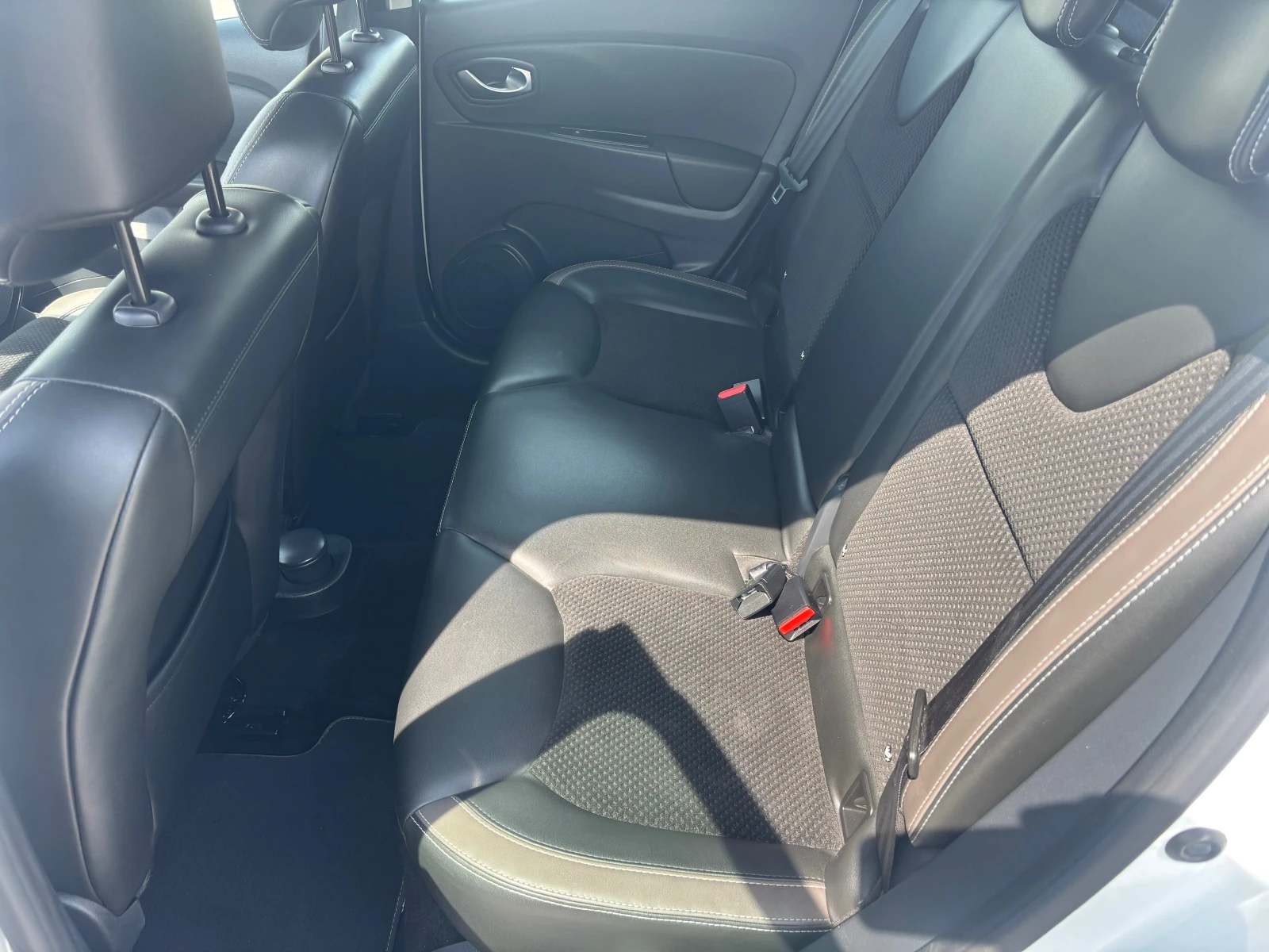 Renault Clio 3+ 1 / N1, снимка 8 - Автомобили и джипове - 54767528