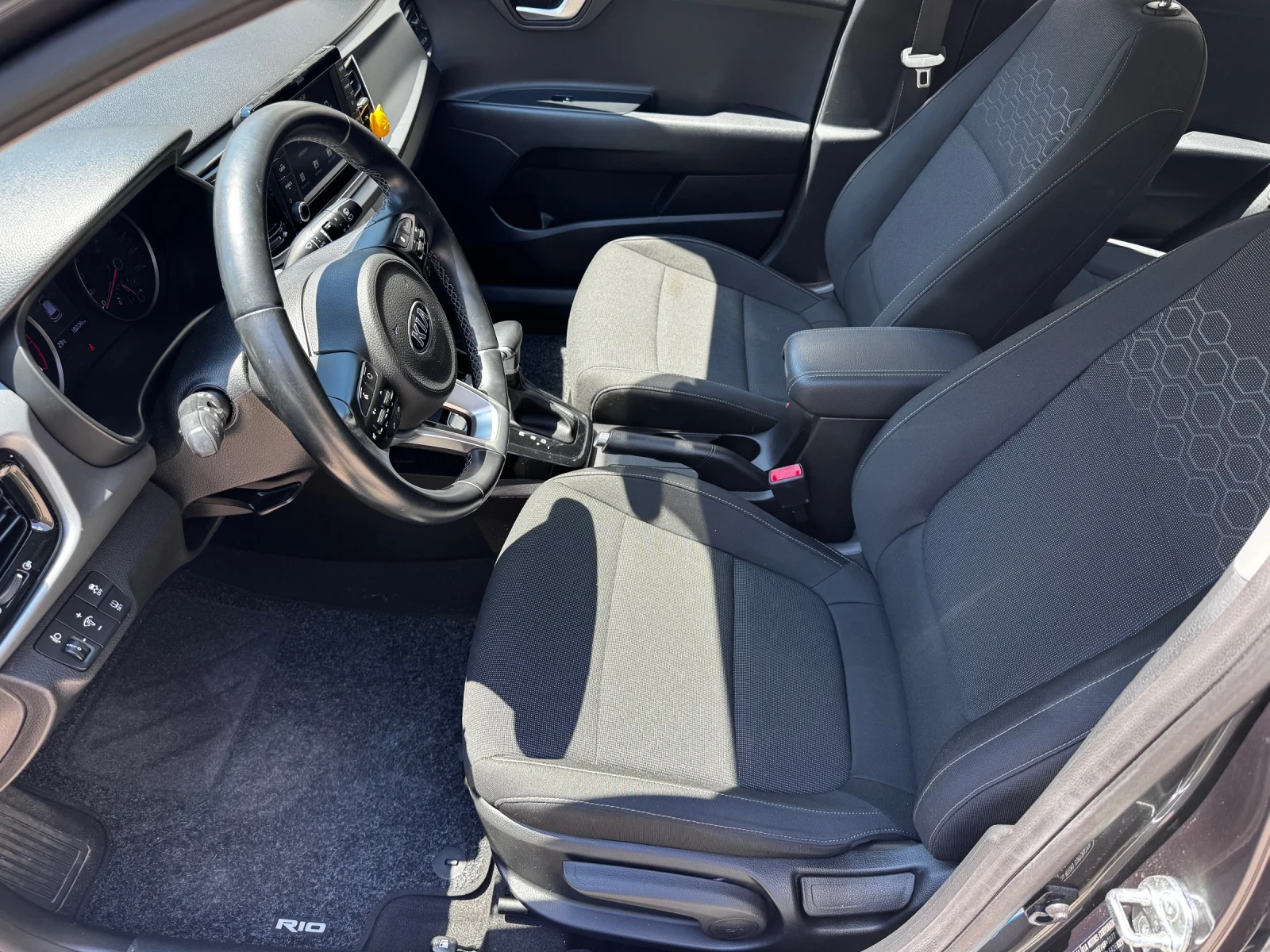Kia Rio 1.0 Turbo АВТОМАТИК нова от България, снимка 10 - Автомобили и джипове - 55036946