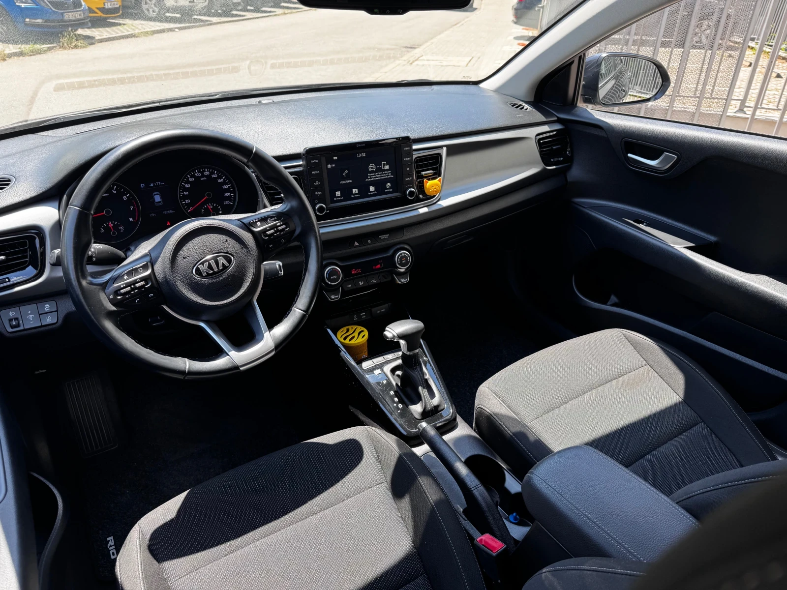Kia Rio 1.0 Turbo АВТОМАТИК нова от България, снимка 8 - Автомобили и джипове - 55036946