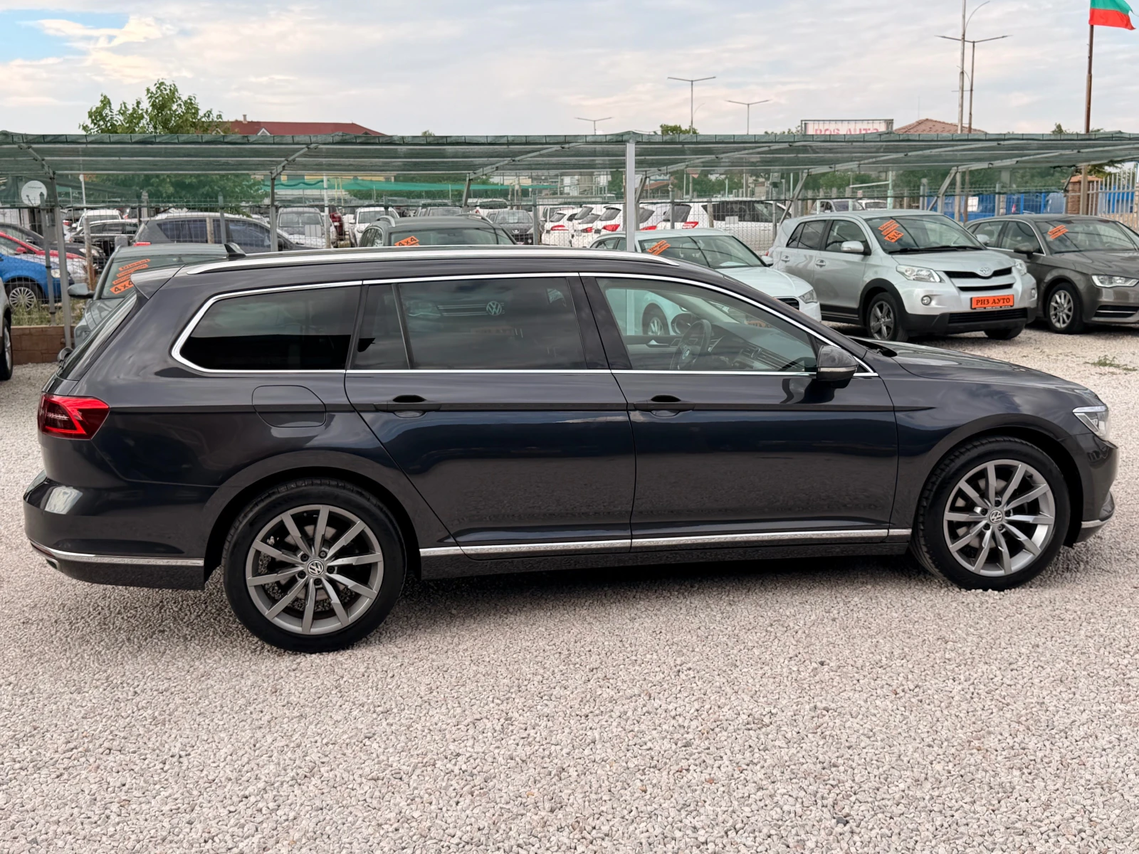 VW Passat 2.0TDI* 190ks* 360 CAMERA* NAVI* KEYLESS* FULЛИЗИН, снимка 4 - Автомобили и джипове - 55147887