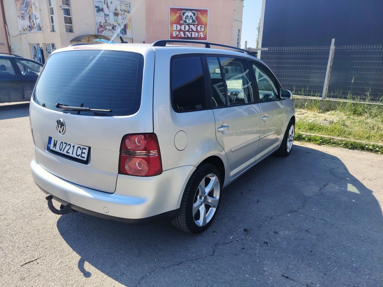 VW Touran 2.0 ТДИ, снимка 6 - Автомобили и джипове - 55268727