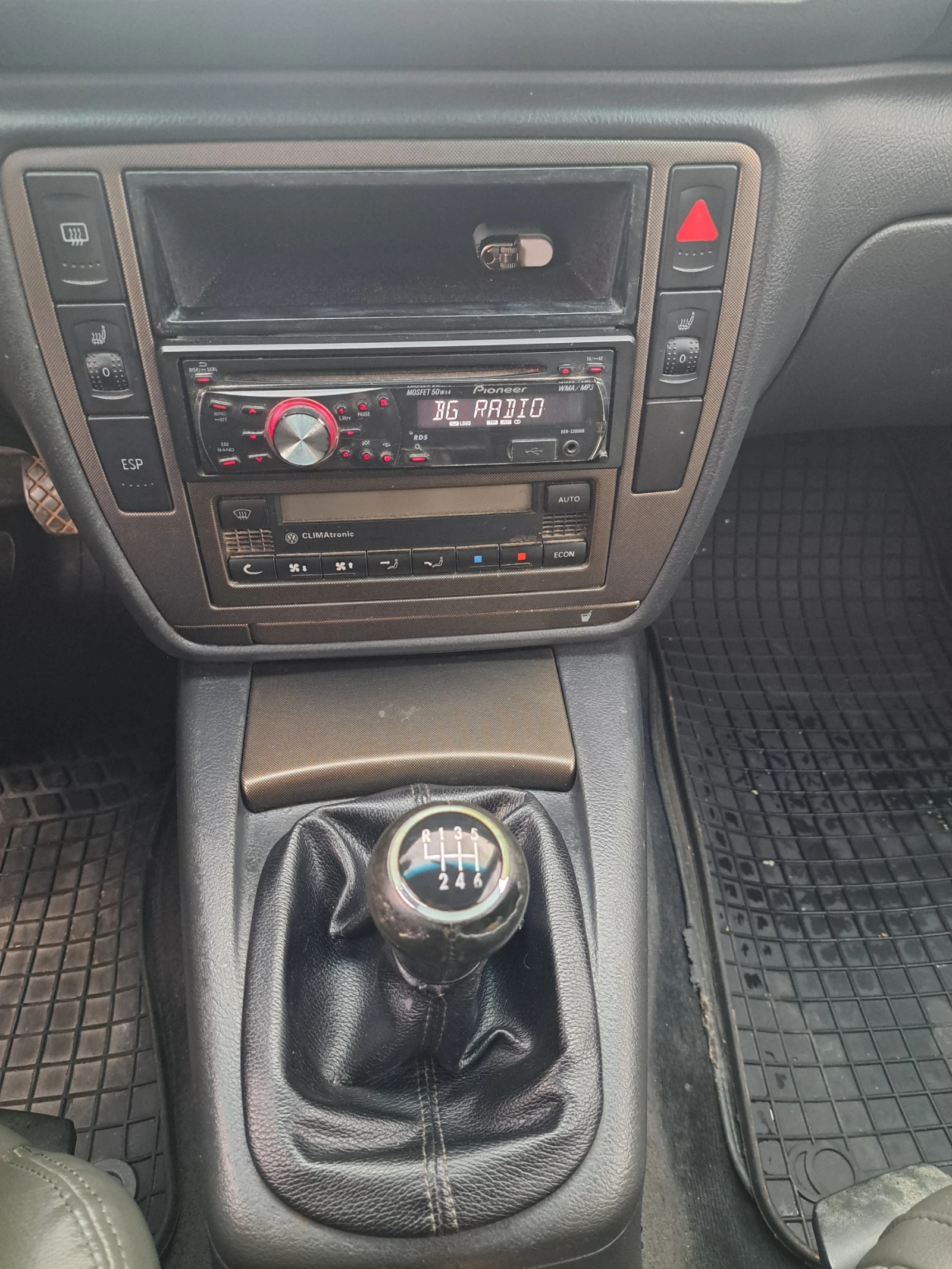 VW Passat 1.9, снимка 12 - Автомобили и джипове - 55498473