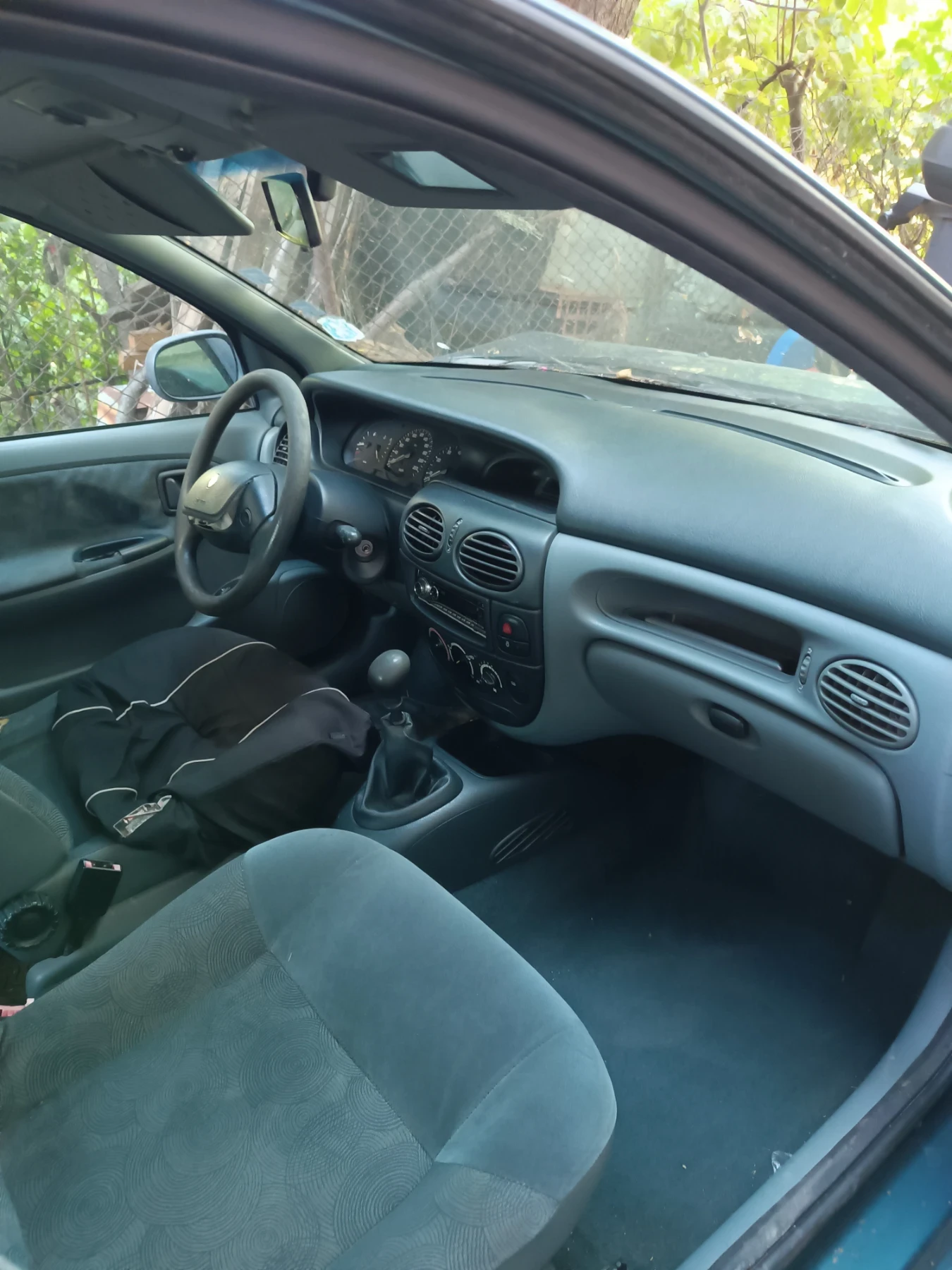 Renault Megane, снимка 5 - Автомобили и джипове - 55501644