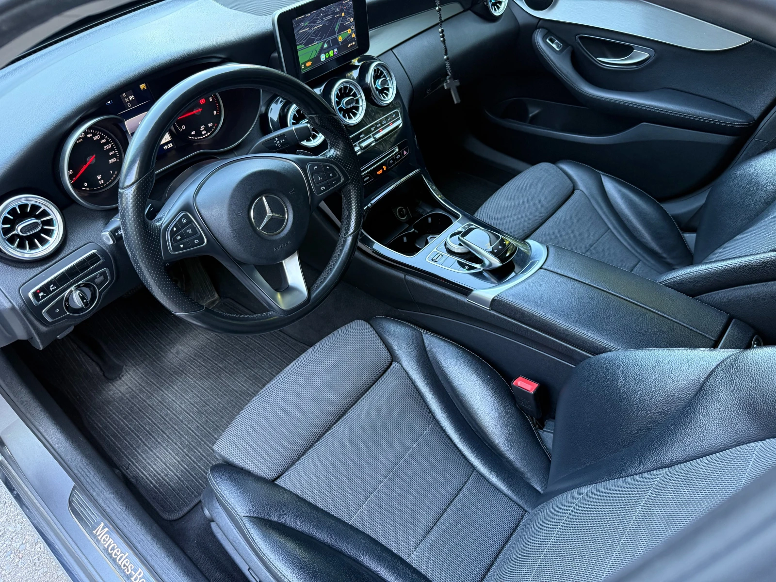 Mercedes-Benz C 220 W205, снимка 9 - Автомобили и джипове - 55656974