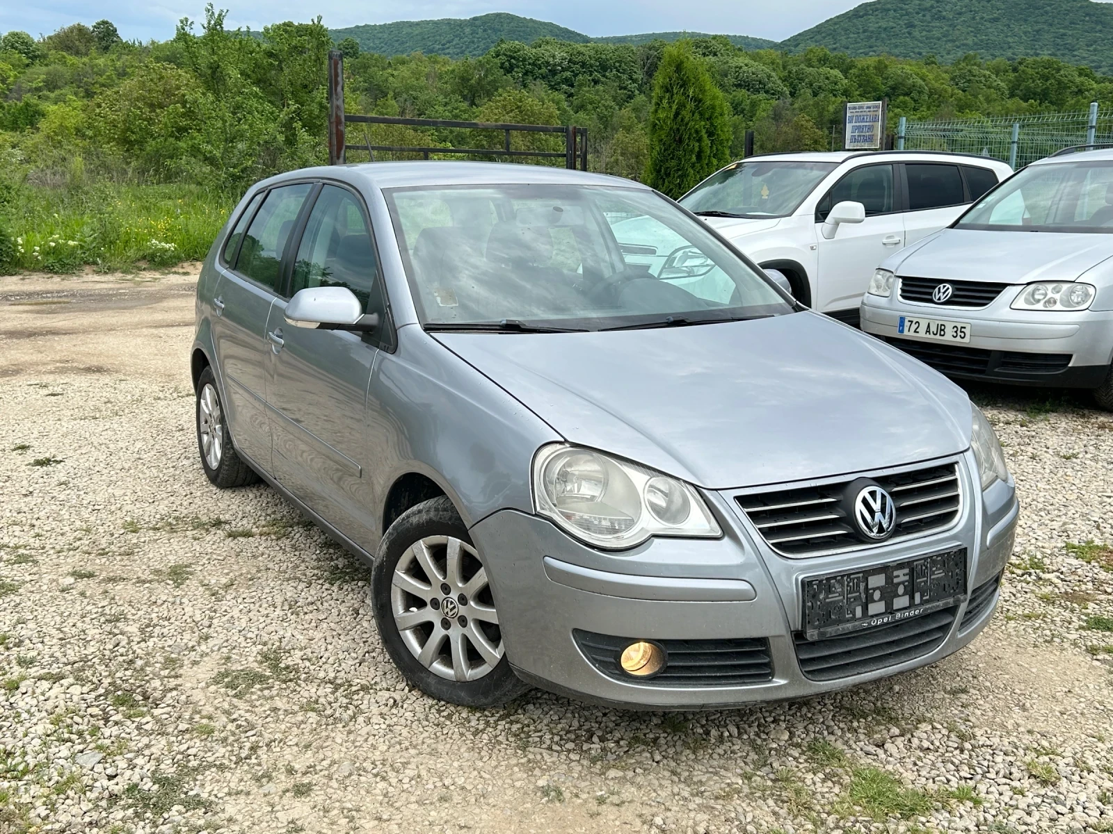 VW Polo 1.6 * КЛИМАТИК* 105к.с., снимка 3 - Автомобили и джипове - 55993776