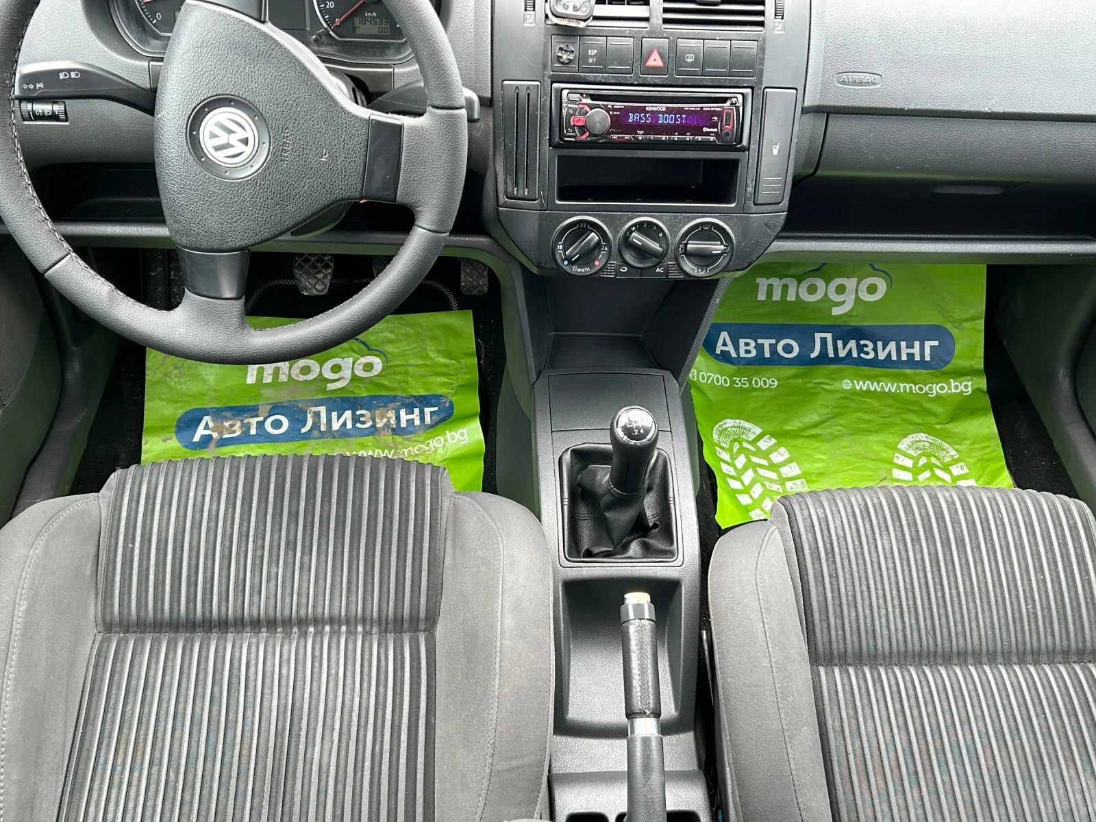 VW Polo 1.6 * КЛИМАТИК* 105к.с., снимка 8 - Автомобили и джипове - 55993776