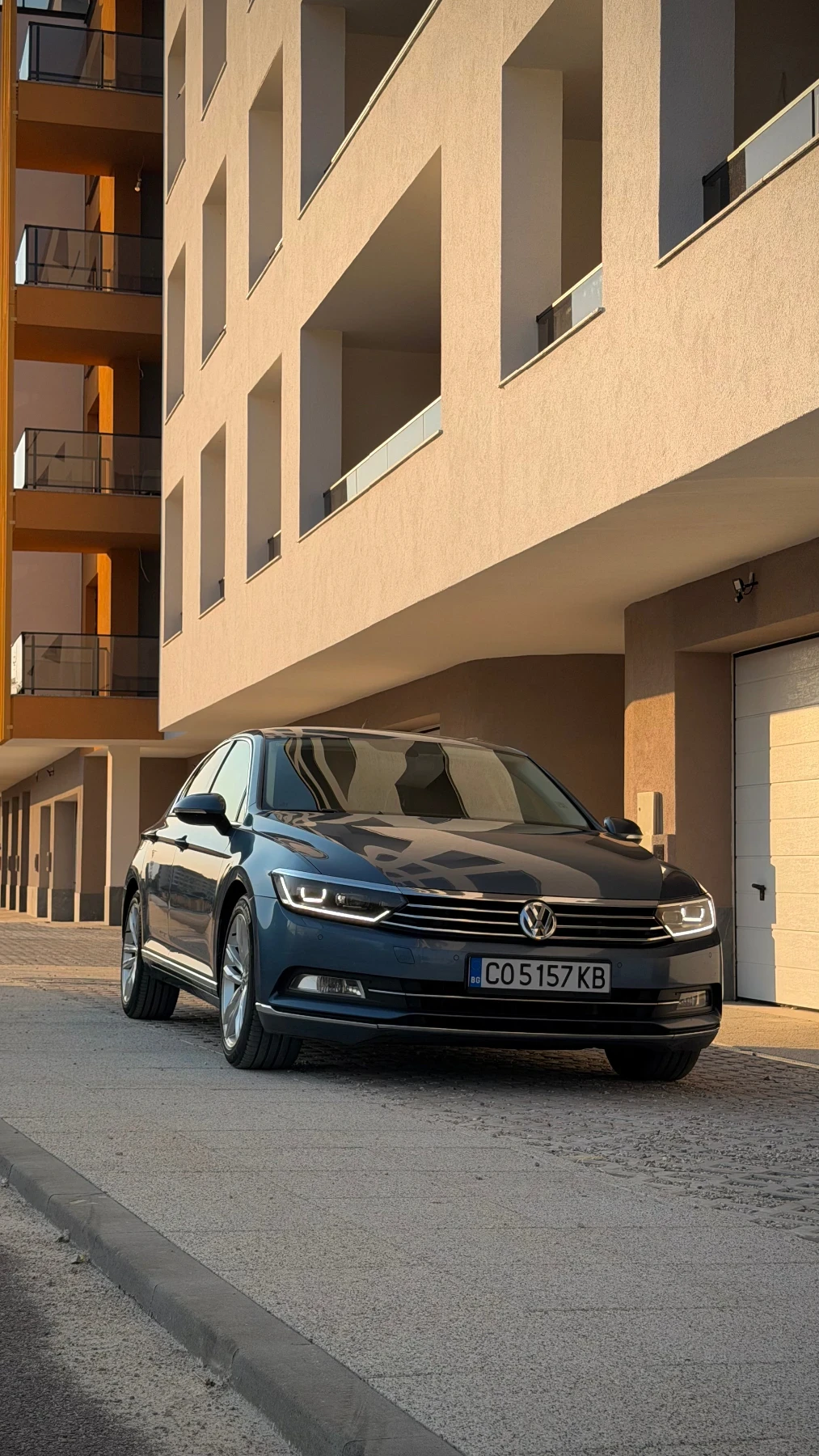 VW Passat 2.0 TDI Highline, снимка 7 - Автомобили и джипове - 56041284