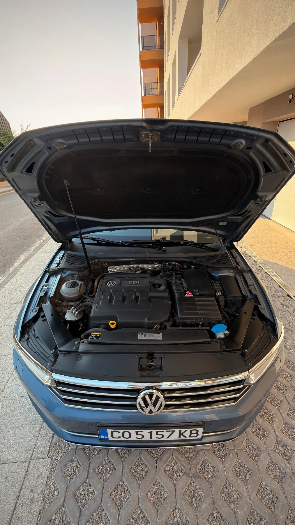 VW Passat 2.0 TDI Highline, снимка 17 - Автомобили и джипове - 56041284