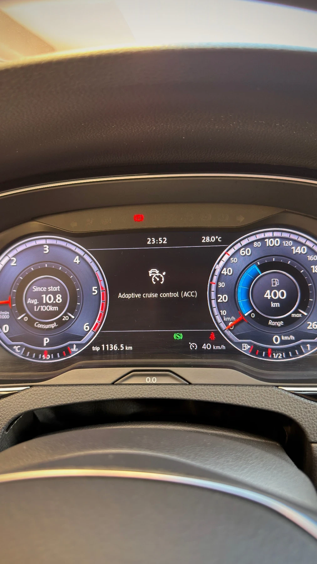 VW Passat 2.0 TDI Highline, снимка 13 - Автомобили и джипове - 56041284
