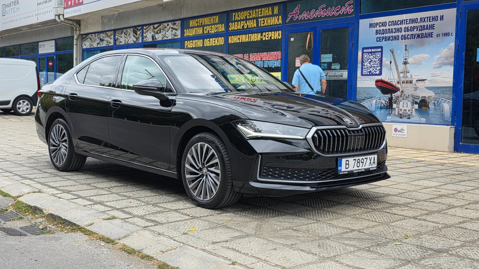 Skoda Superb L&K, снимка 3 - Автомобили и джипове - 56175785