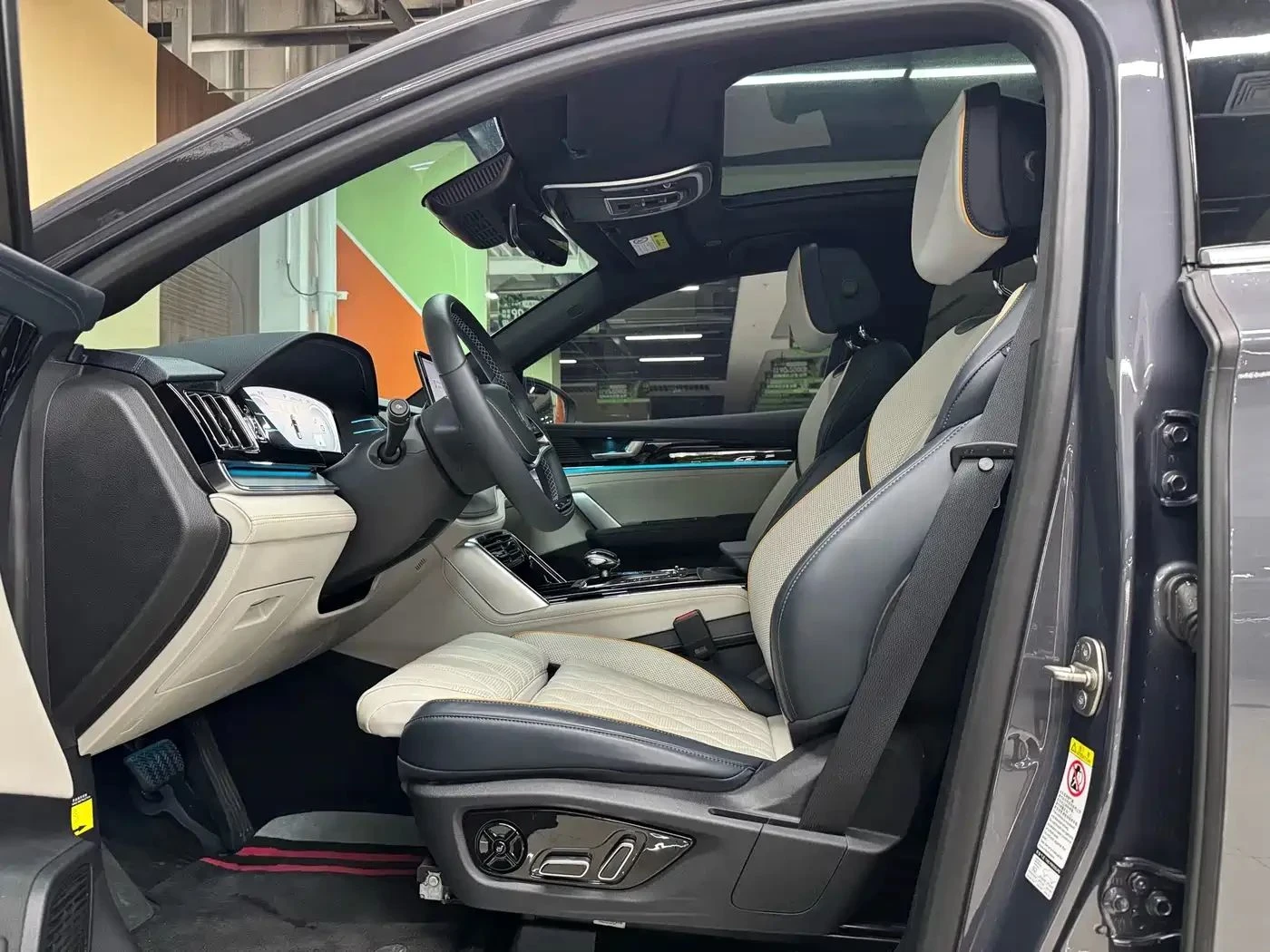 BYD Tang, снимка 14 - Автомобили и джипове - 56686954