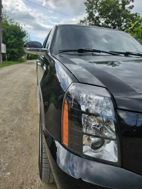 Cadillac Escalade ESV 4X4, снимка 2