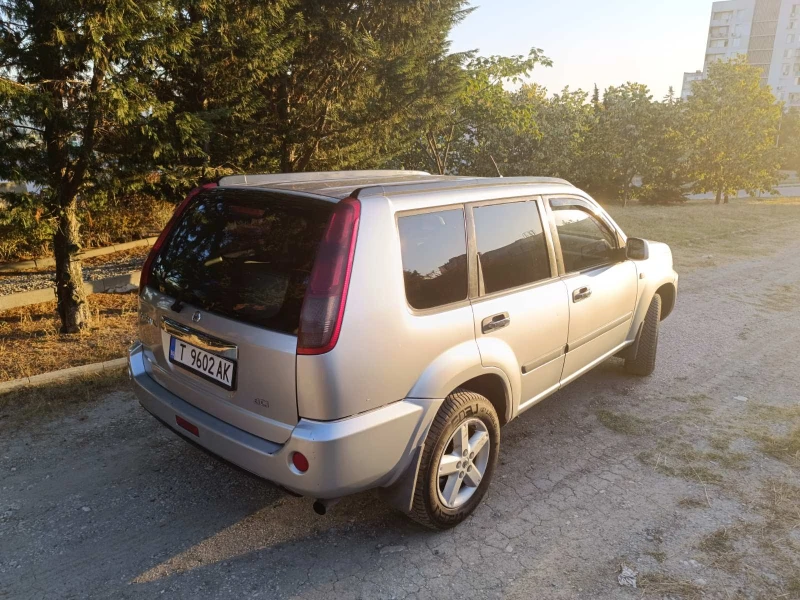 Nissan X-trail 2.2 136, снимка 2 - Автомобили и джипове - 48092814