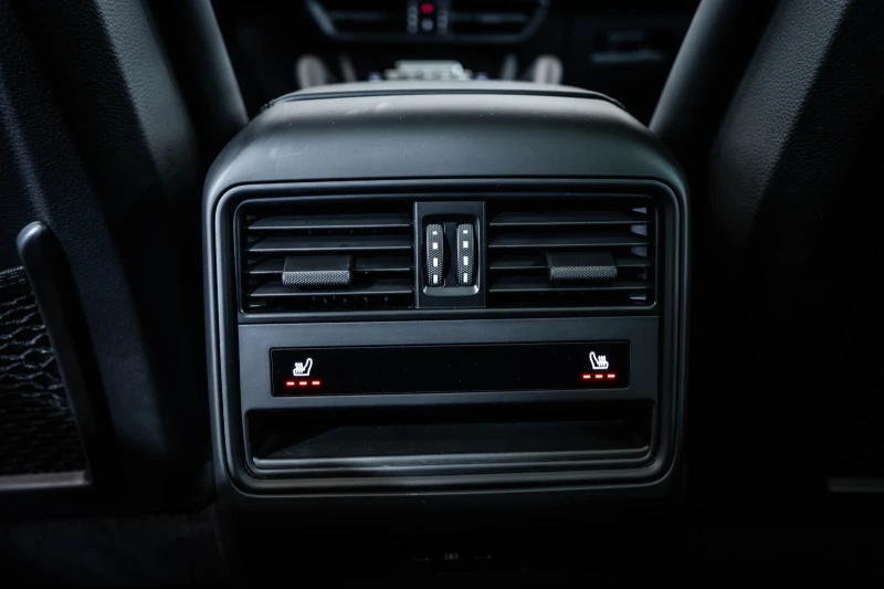 Porsche Cayenne E Hybrid Coupe* Bose* Лизинг* Pano, снимка 15 - Автомобили и джипове - 51817745