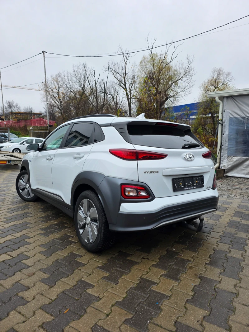 Hyundai Kona Бяла Кожа, Всички Екстри, снимка 4 - Автомобили и джипове - 52416973