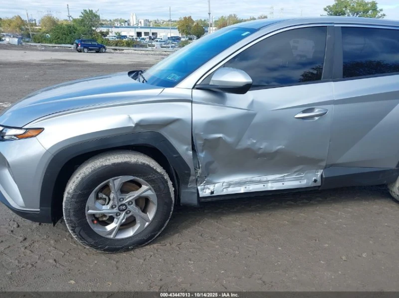 Hyundai Tucson 2.5L I-4 DI, DOHC, VVT, 187HP All Wheel Drive, снимка 11 - Автомобили и джипове - 52956330