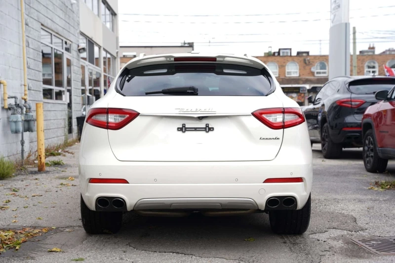Maserati Levante * Sport * CARFAX * ЦЕНА ДО БГ, снимка 5 - Автомобили и джипове - 53230412