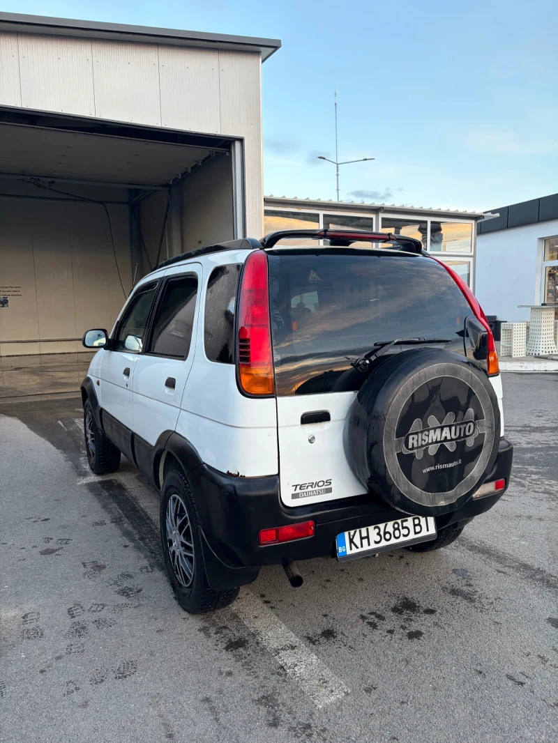 Daihatsu Terios, снимка 4 - Автомобили и джипове - 53343383