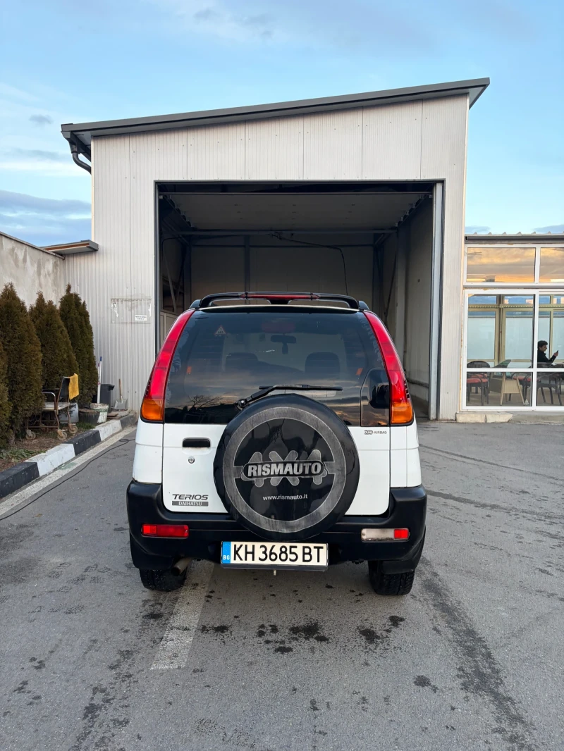 Daihatsu Terios, снимка 6 - Автомобили и джипове - 53343383