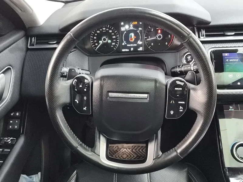 Land Rover Range Rover Velar 2.0 D240 R-Dynamic Se, снимка 12 - Автомобили и джипове - 54515211