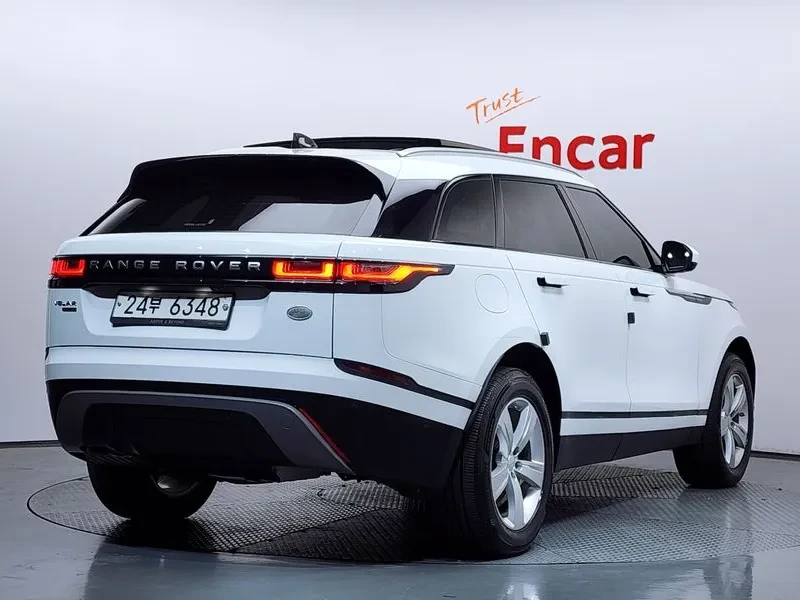 Land Rover Range Rover Velar 2.0 D240 R-Dynamic Se, снимка 2 - Автомобили и джипове - 54515211