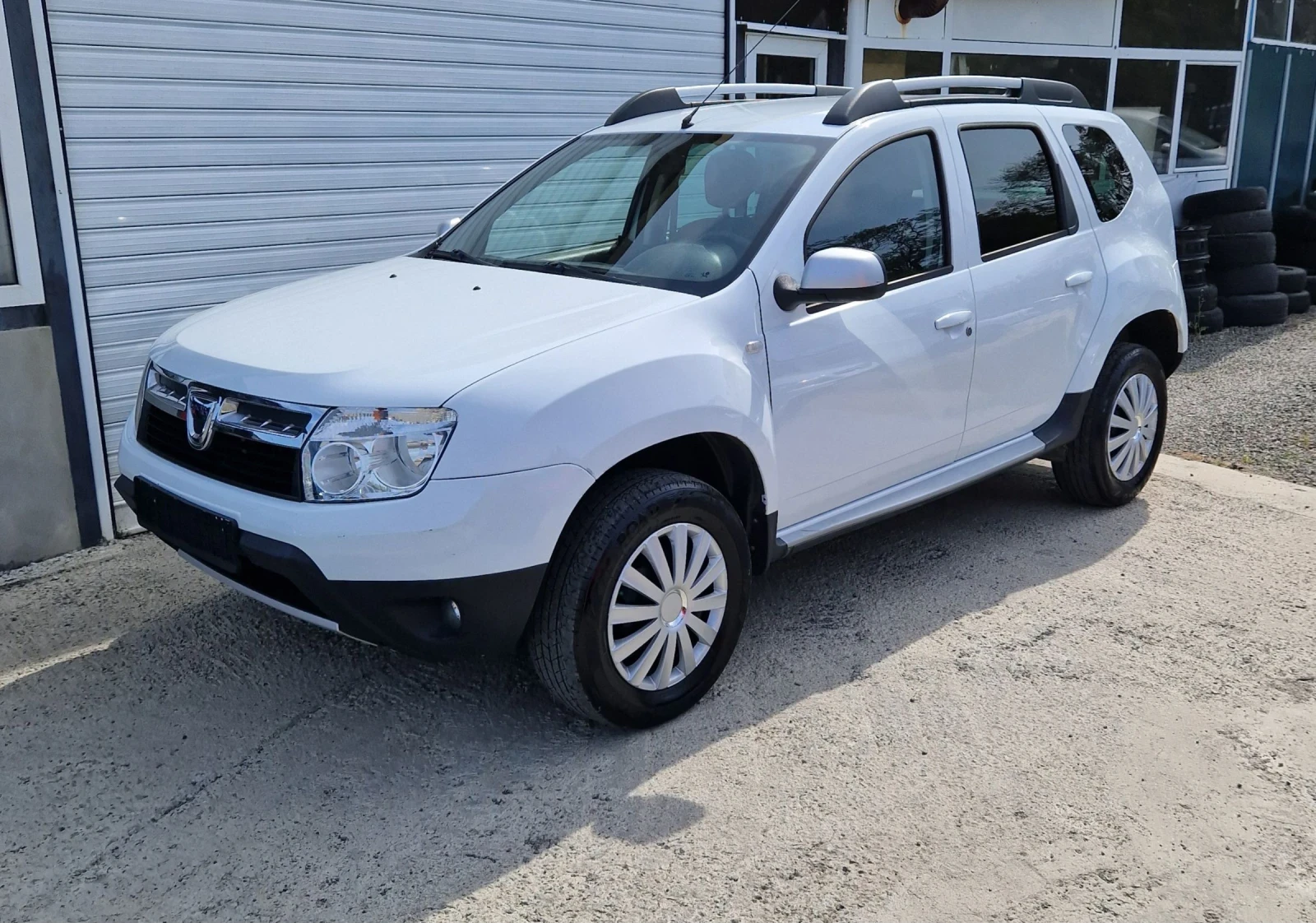 Dacia Duster 1.6i Газ - изображение 3